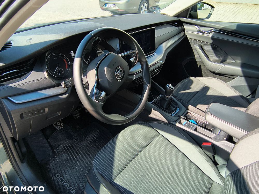 Skoda Octavia 1.5 TSI ACT Ambition - 6