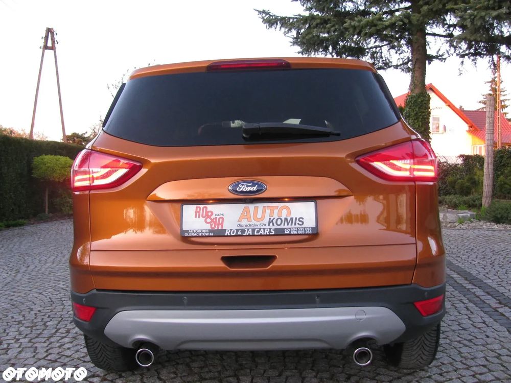 Ford Kuga 2.0 TDCi 2x4 Titanium - 6
