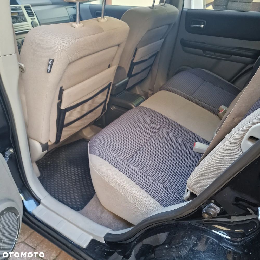 Nissan X-Trail - 16