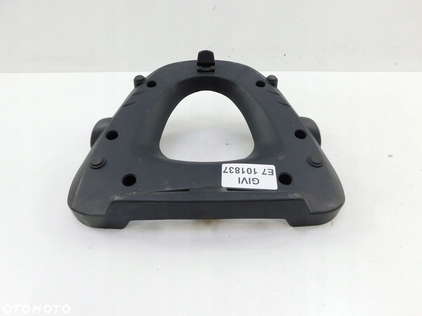 GIVI PŁYTA POD KUFER - 2