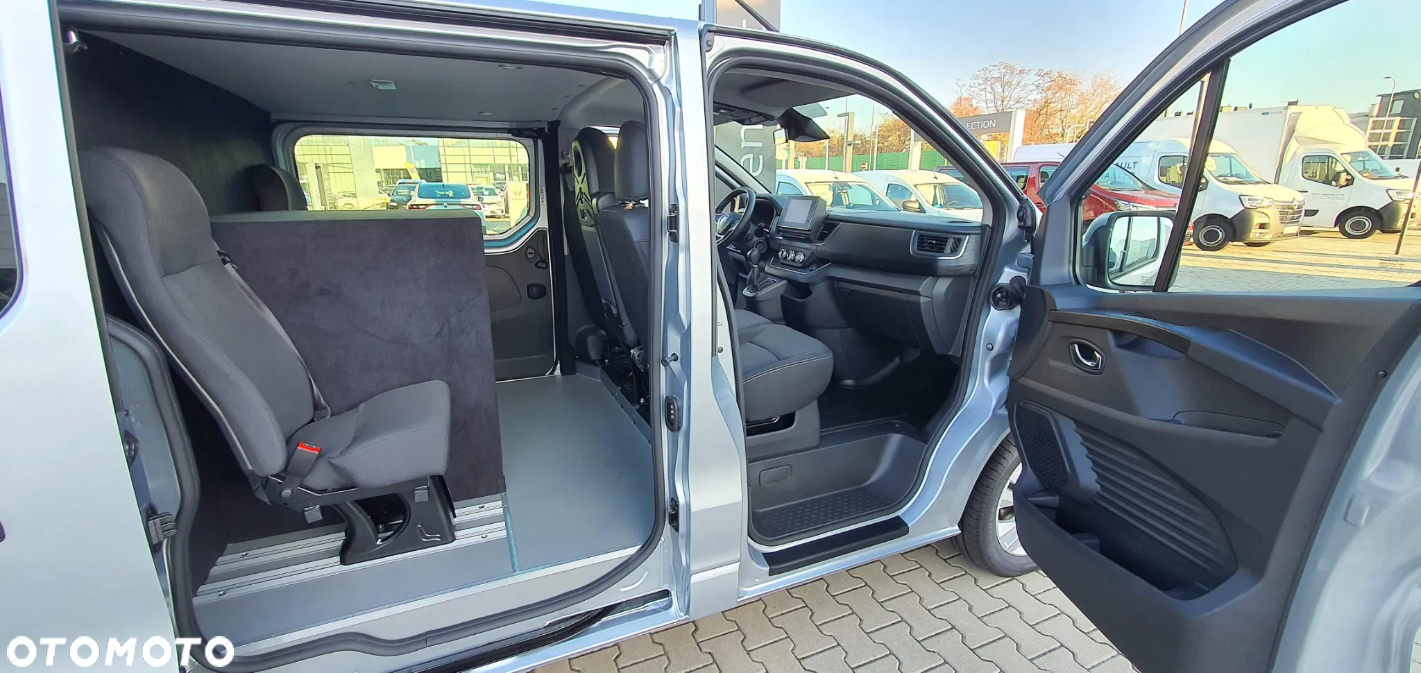 Renault Trafic - 8