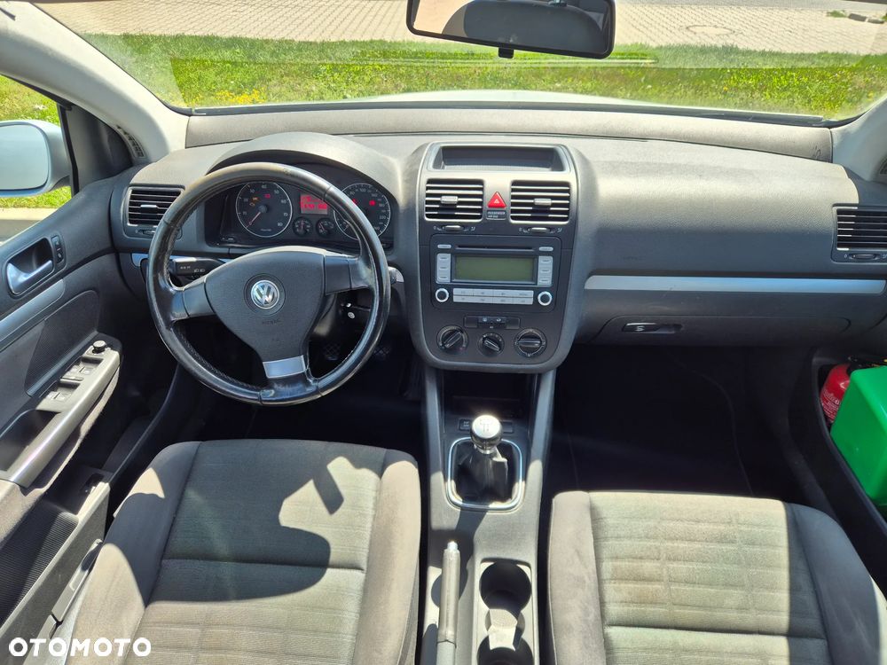 Volkswagen Golf 1.6 Trendline - 16