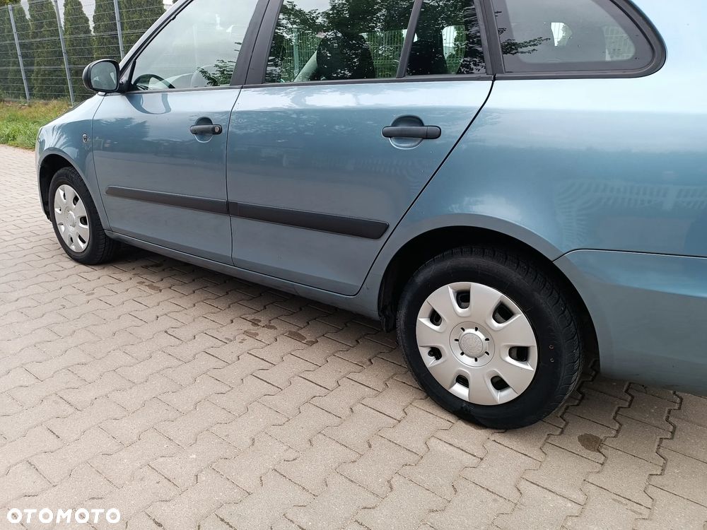 Skoda Fabia 1.2 HTP Classic - 14