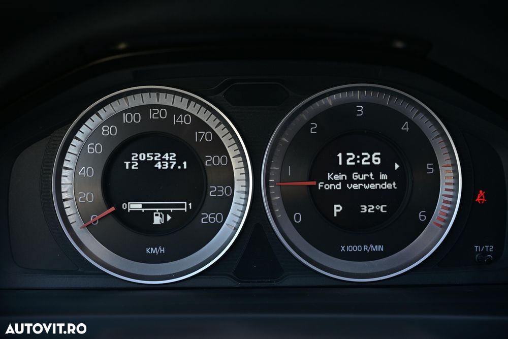 Volvo S60 D3 Geartronic R-Design - 26