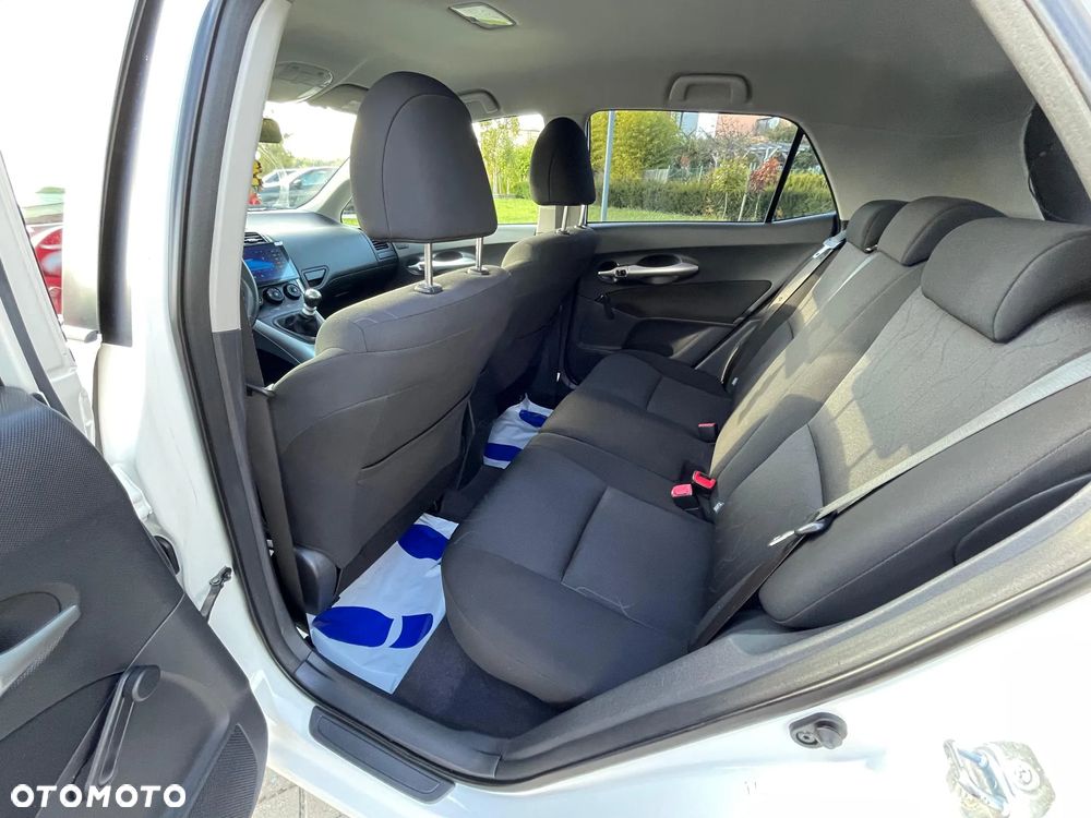 Toyota Auris 1.6 Edition - 12