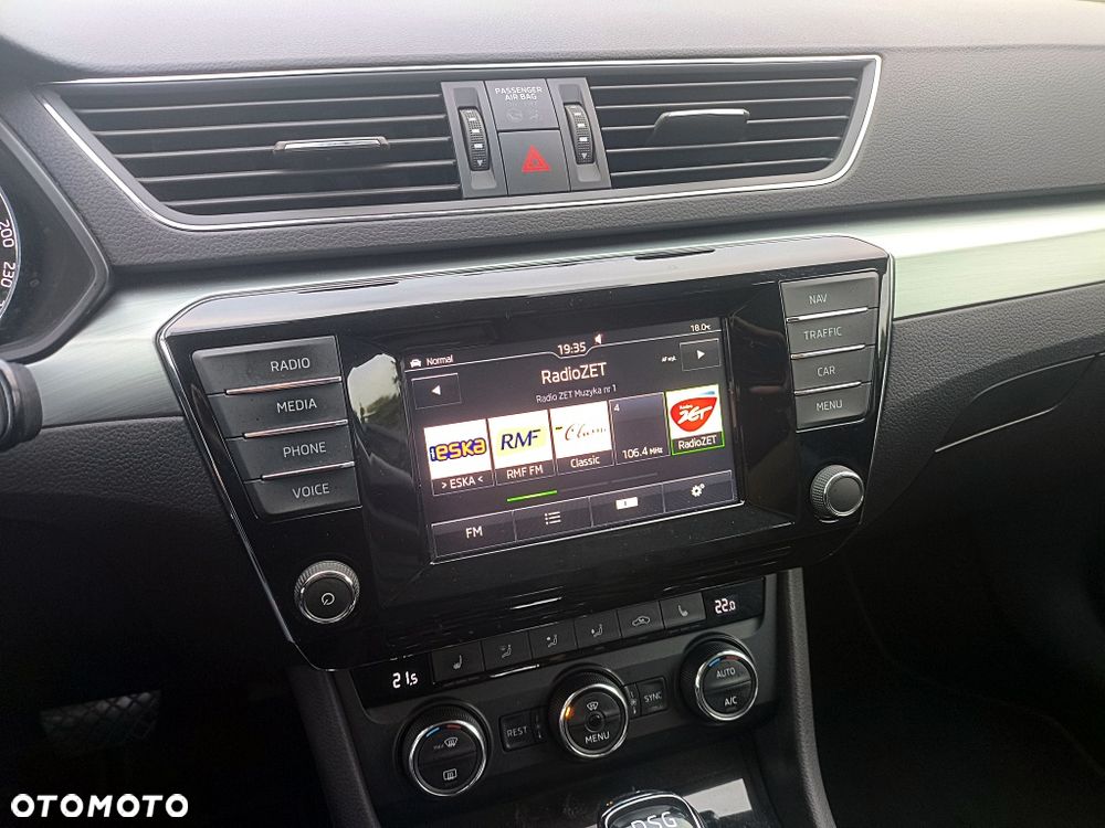 Skoda Superb 2.0 TDI DSG Premium Edition - 32
