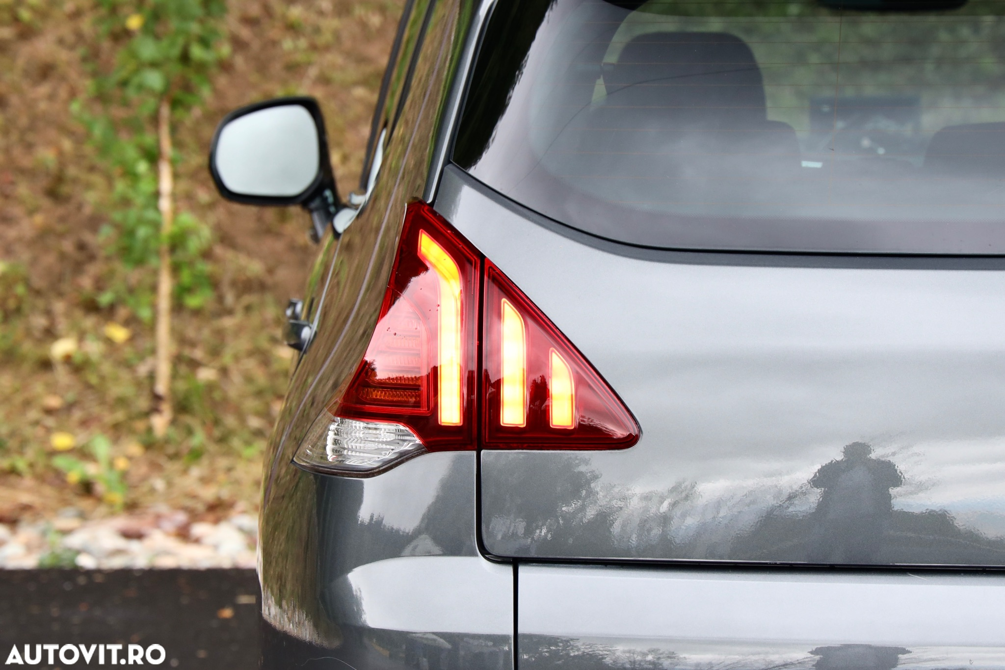 Peugeot 3008 HYbrid4 2.0 HDI FAP ETG + Electric - 36