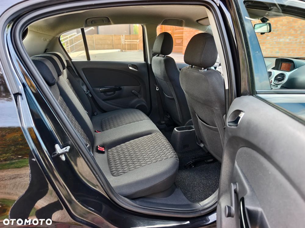Opel Corsa 1.4 16V Active - 21