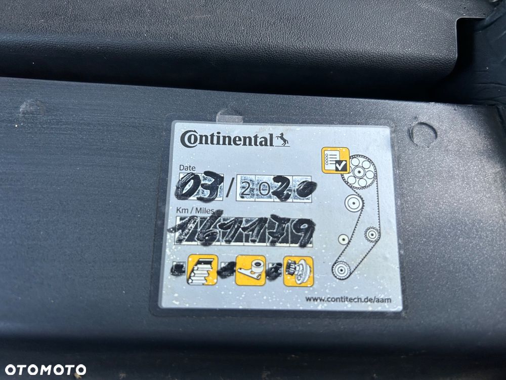 Volkswagen Tiguan - 19