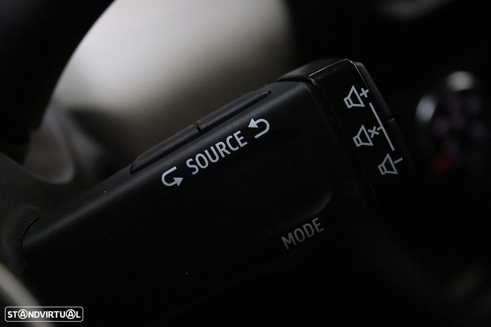 Renault Clio 1.0 TCe Limited Bi-Fuel - 19