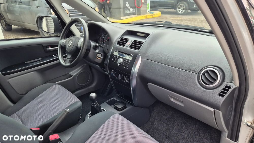 Suzuki SX4 1.6 VVT 4x4 Club - 9