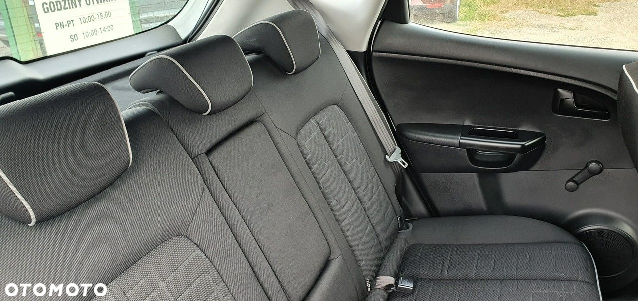 Kia Venga - 13