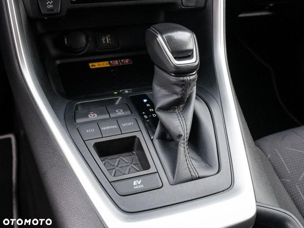Toyota RAV4 - 15
