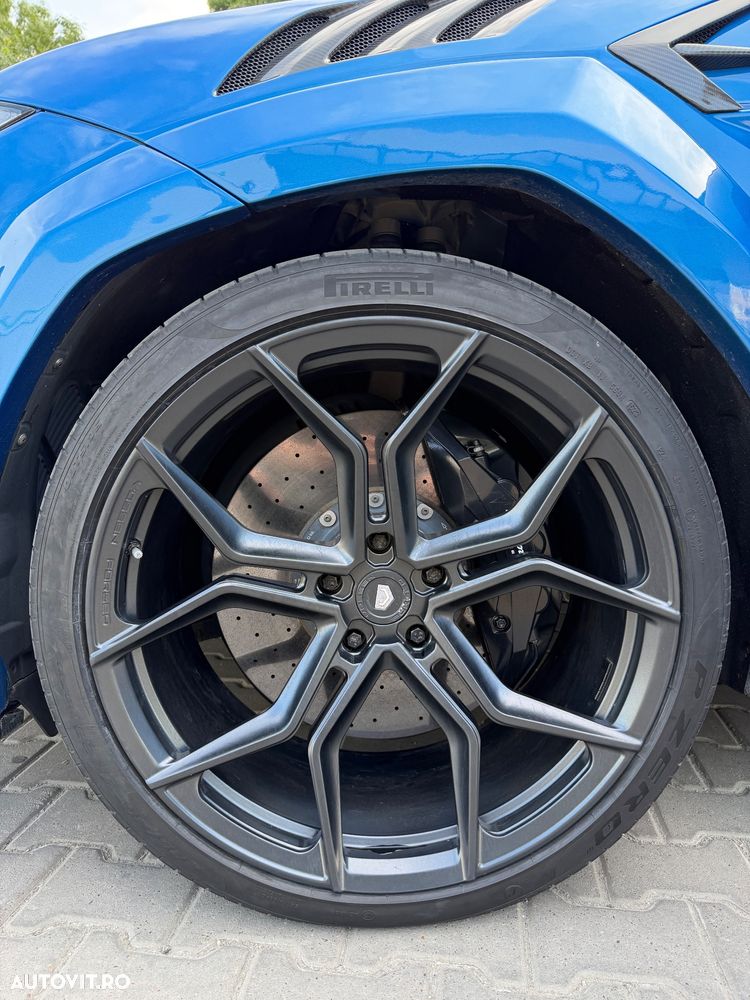 Lamborghini URUS - 3