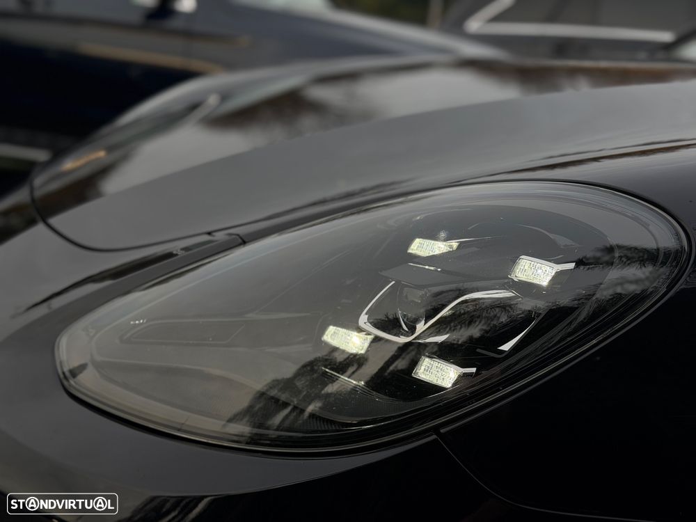 Porsche Panamera - 31