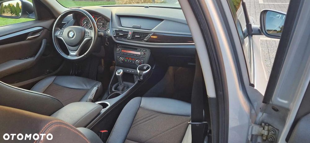 BMW X1 xDrive18d xLine - 17