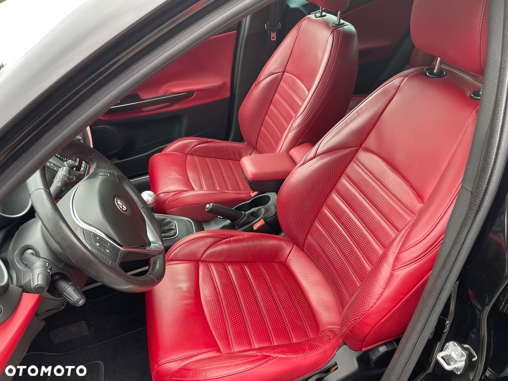 Alfa Romeo Giulietta 1.4 TB MultiAir Exclusive - 12