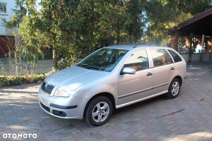 Skoda Fabia ver-1-4-16v-comfort - 2