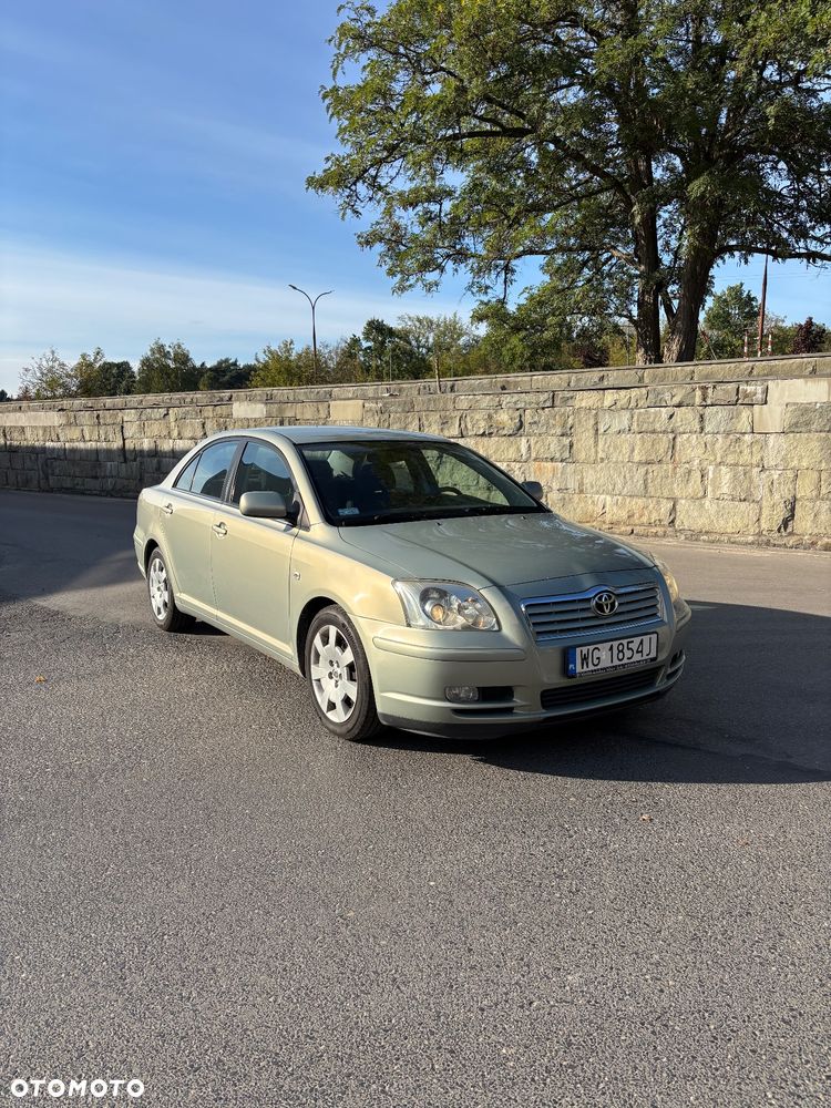 Toyota Avensis - 5