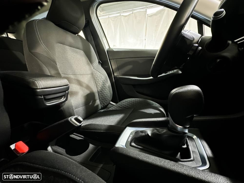 Renault Clio 1.6 E-Tech Intens - 31