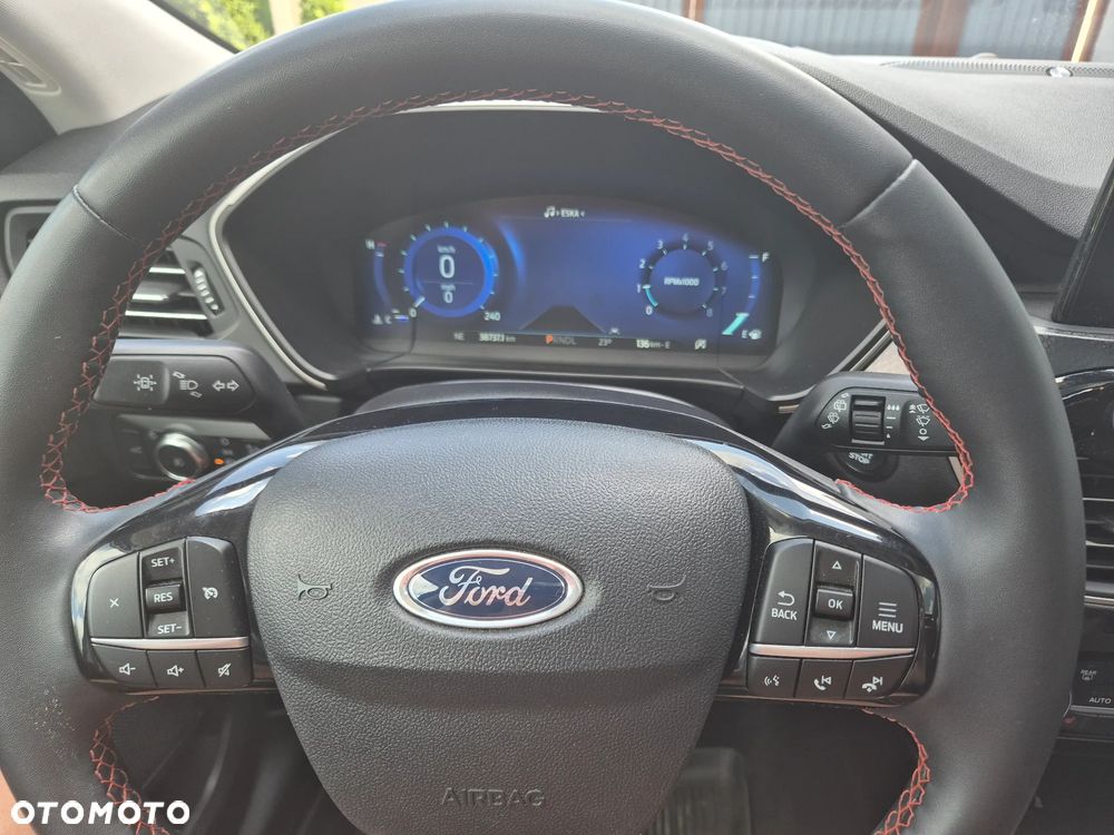 Ford Kuga 2.0 EcoBoost AWD Titanium ASS - 19