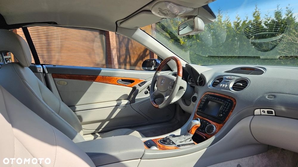 Mercedes-Benz SL - 30