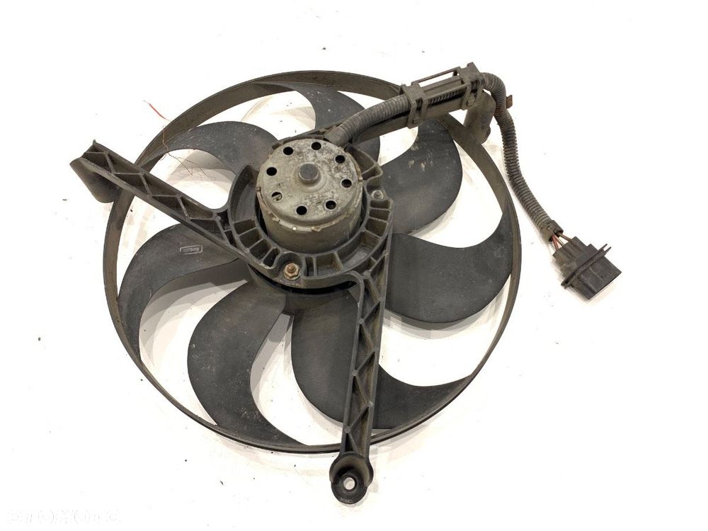 WENTYLATOR CHŁODNICY  AUDI A3 (8L1) 1996 - 2006 1.6 74 kW [101 KM] benzyna 1996 - 2003 1J0959455F - 2