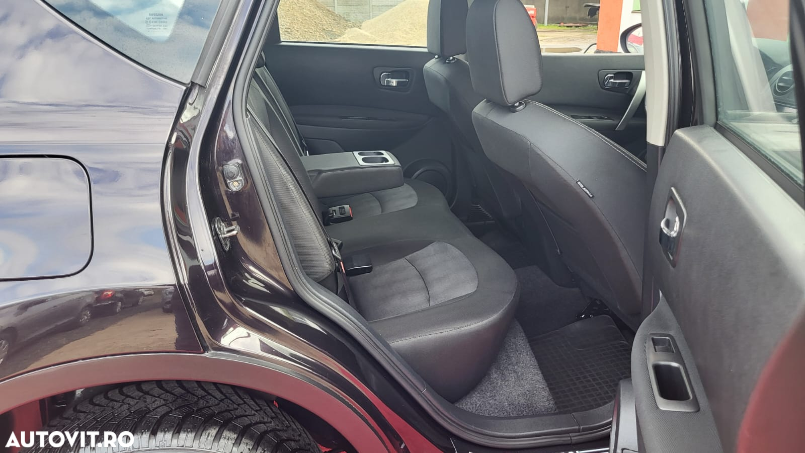 Nissan Qashqai - 25