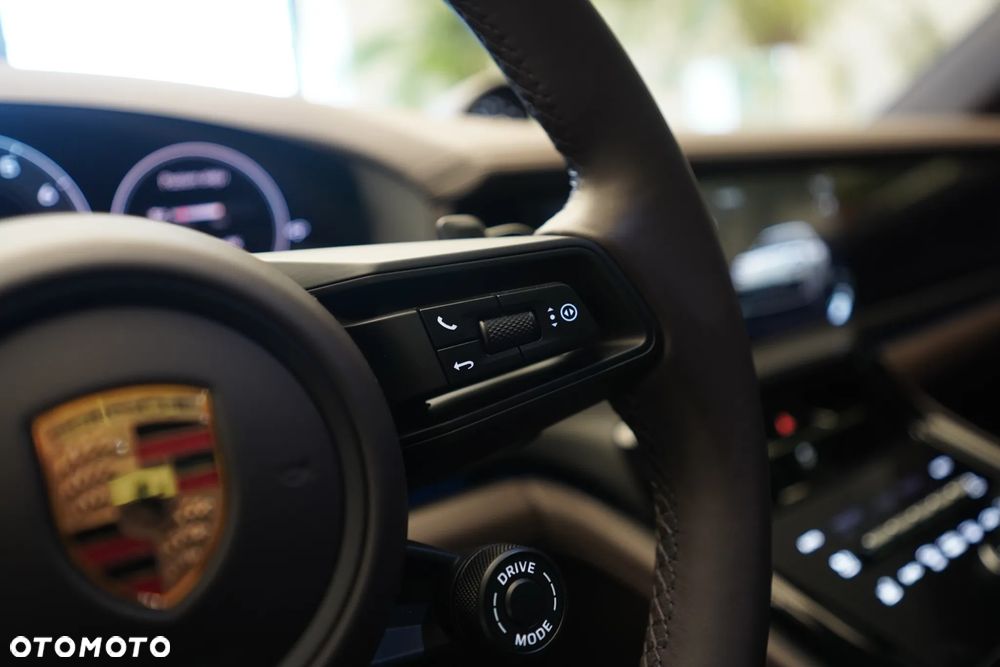 Porsche Panamera - 16