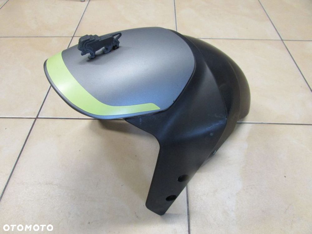 Benelli Leoncino 250 błotnik przód - 1