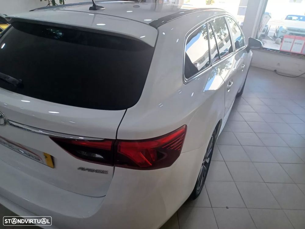 Toyota Avensis Touring Sports 1.6 D-4D Edition-S - 10