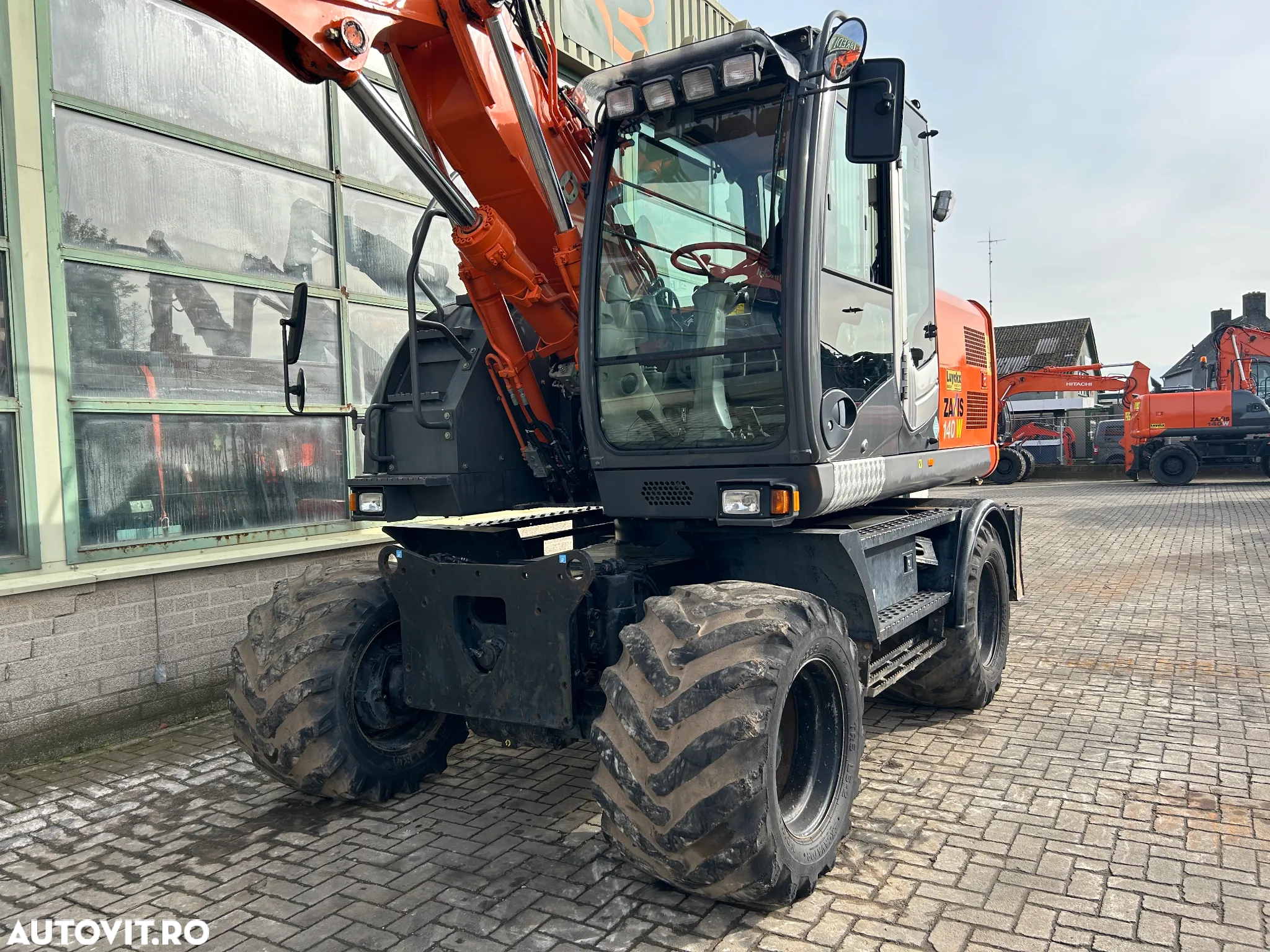 Hitachi ZX140W-3 - 8