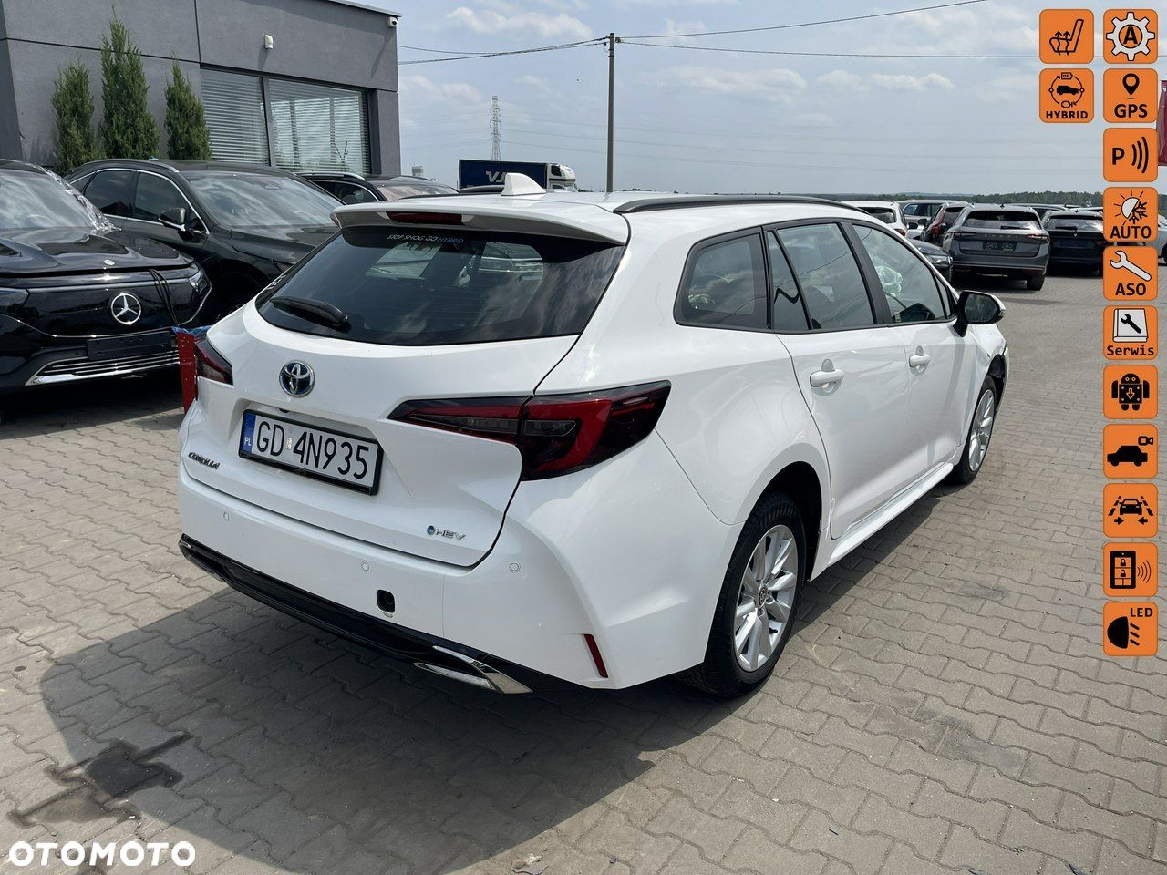 Toyota Corolla - 1