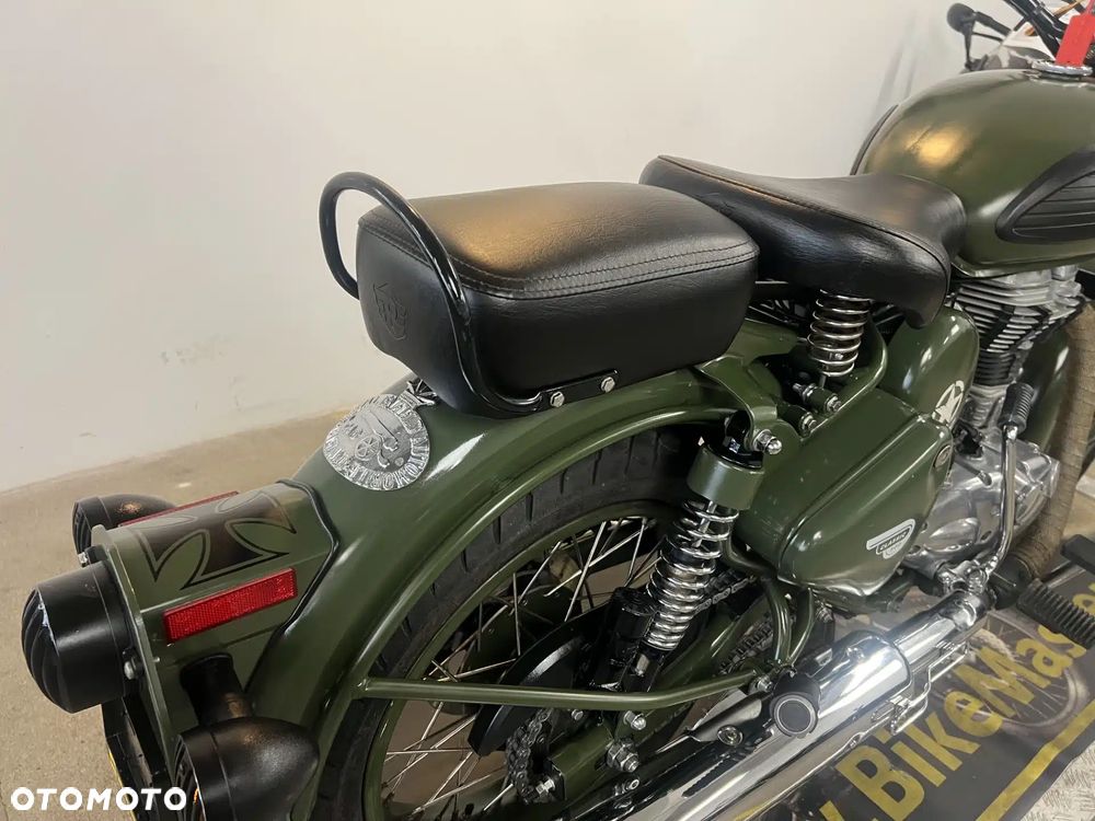 Royal Enfield Classic - 17