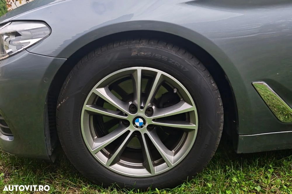BMW Seria 5 520d AT - 15