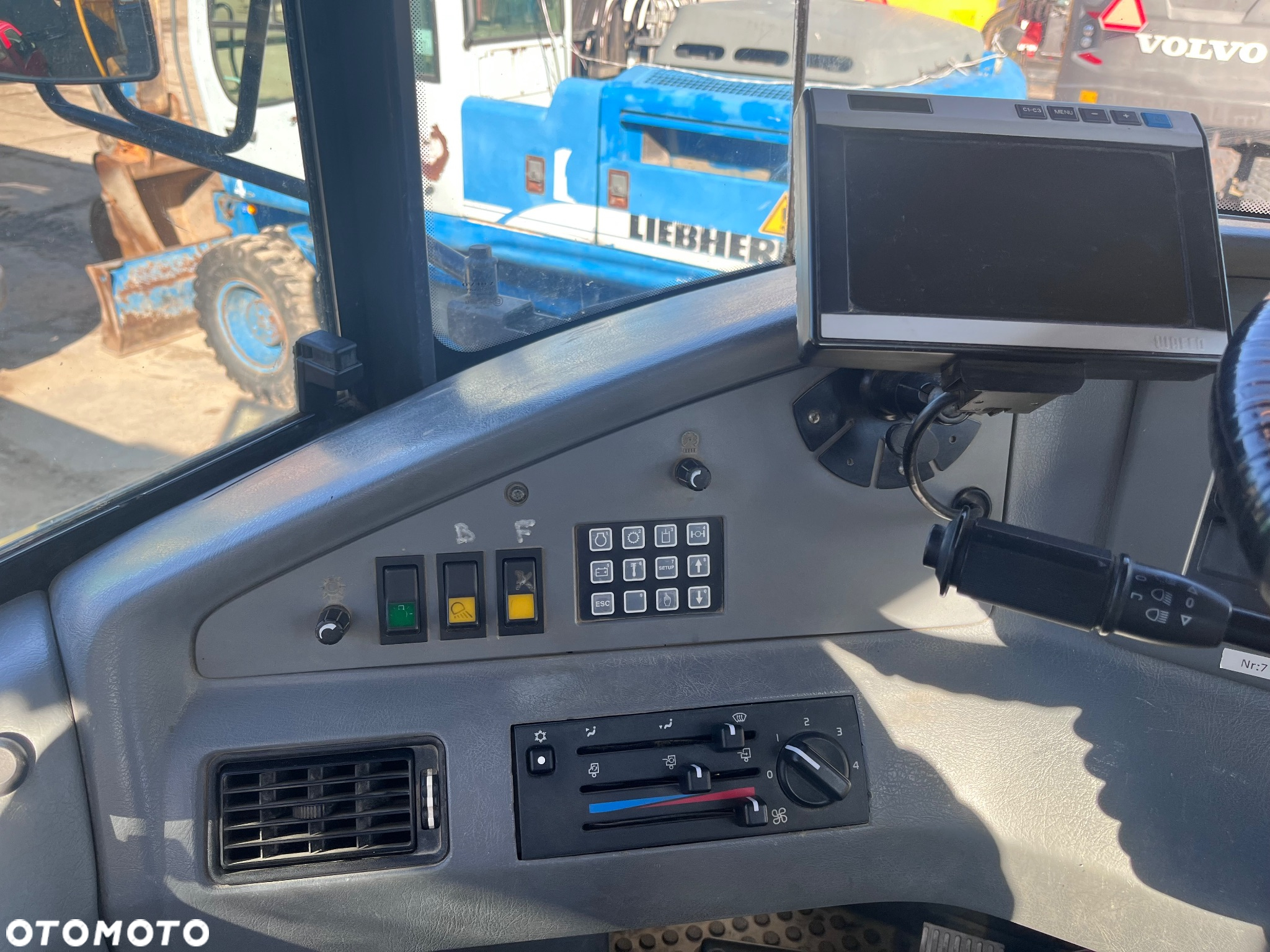 Volvo A30D - 13