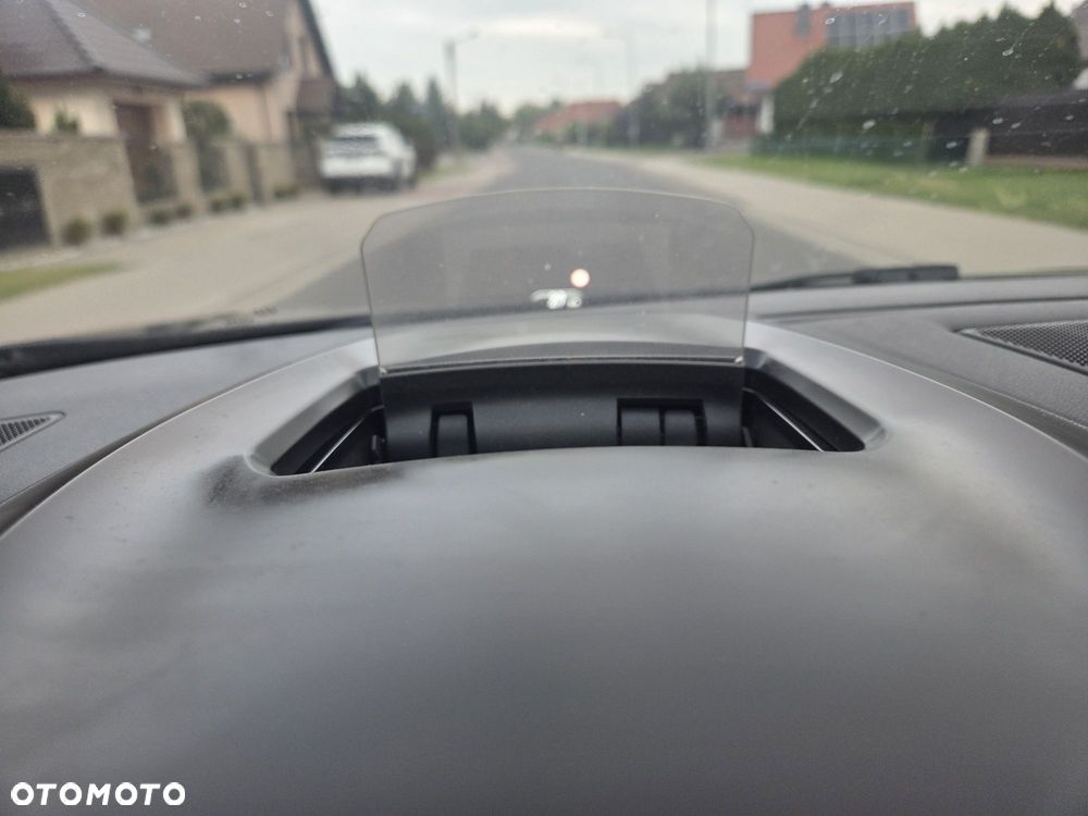 Renault Megane ENERGY TCe 130 EDC BOSE EDITION - 20