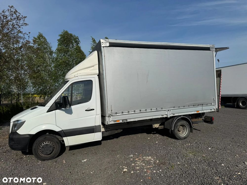 Mercedes-Benz Sprinter - 2