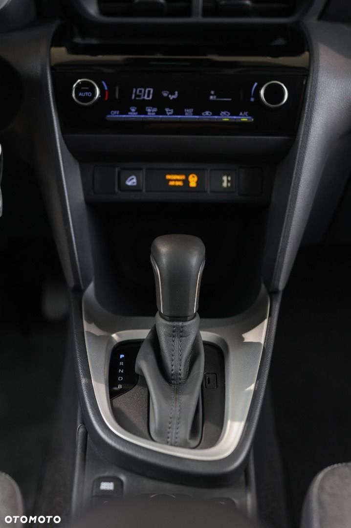 Toyota Yaris Cross - 30