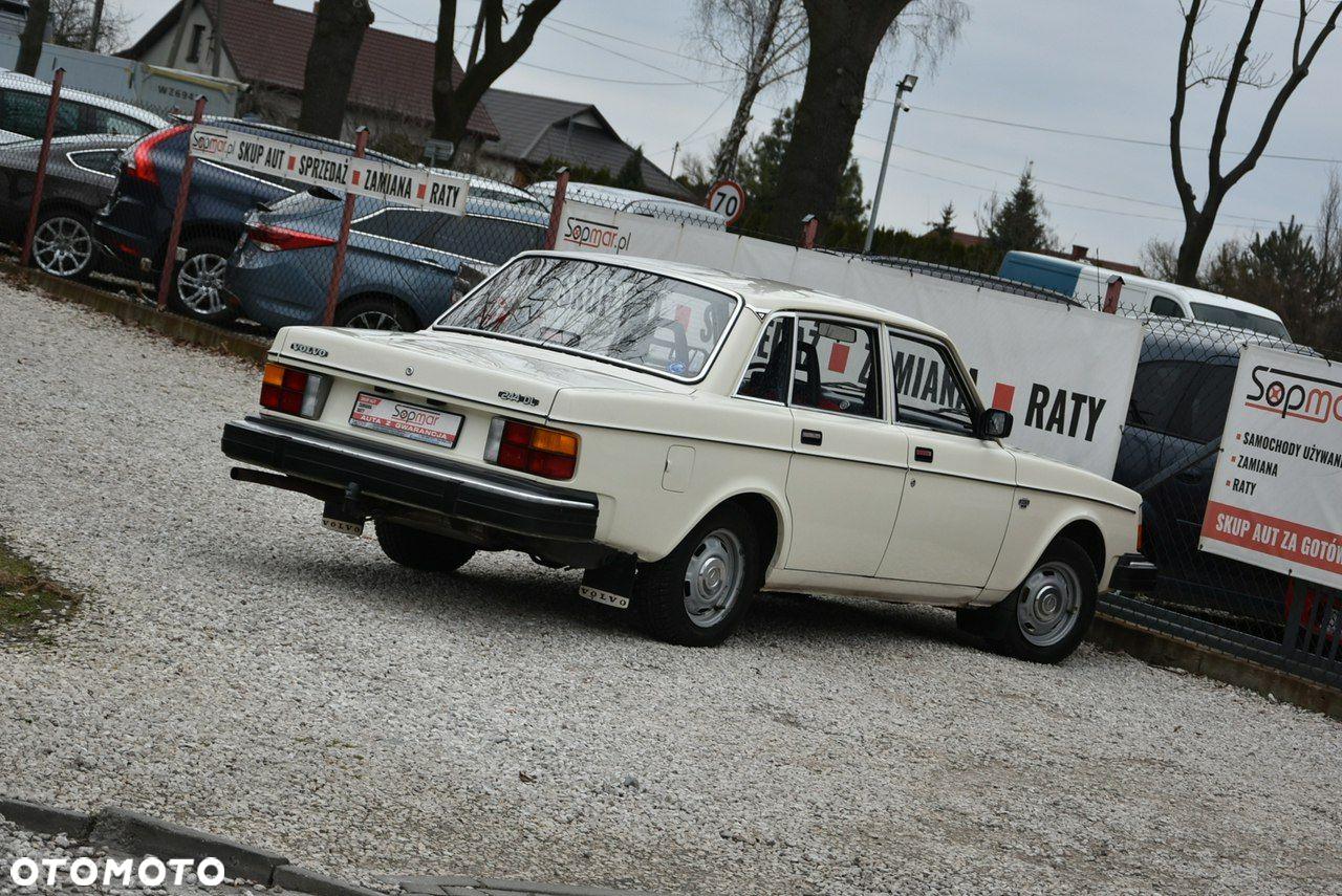 Volvo Seria 200 - 7