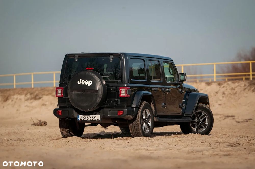 Jeep Wrangler Unlimited GME 2.0 Turbo Sahara - 11