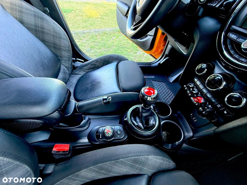 MINI Cooper S Standard - 26