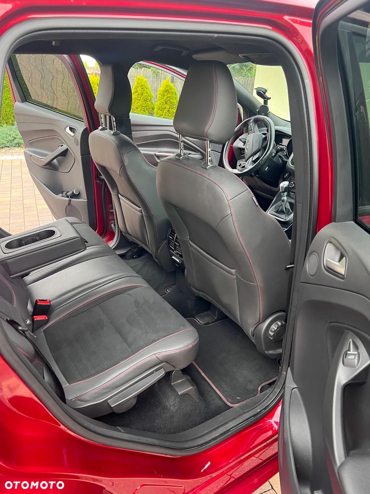 Ford Kuga 1.5 EcoBoost FWD ST-Line X - 18