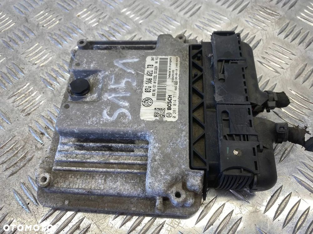STEROWNIK MODUŁ KOMPUTER SILNIKA SKODA OCTAVIA MK2 03G906021TB - 1