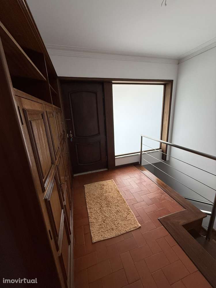Andar de Moradia T4 em Custoias / Senhora da Hora, Matosinhos - Grande imagem: 4/19