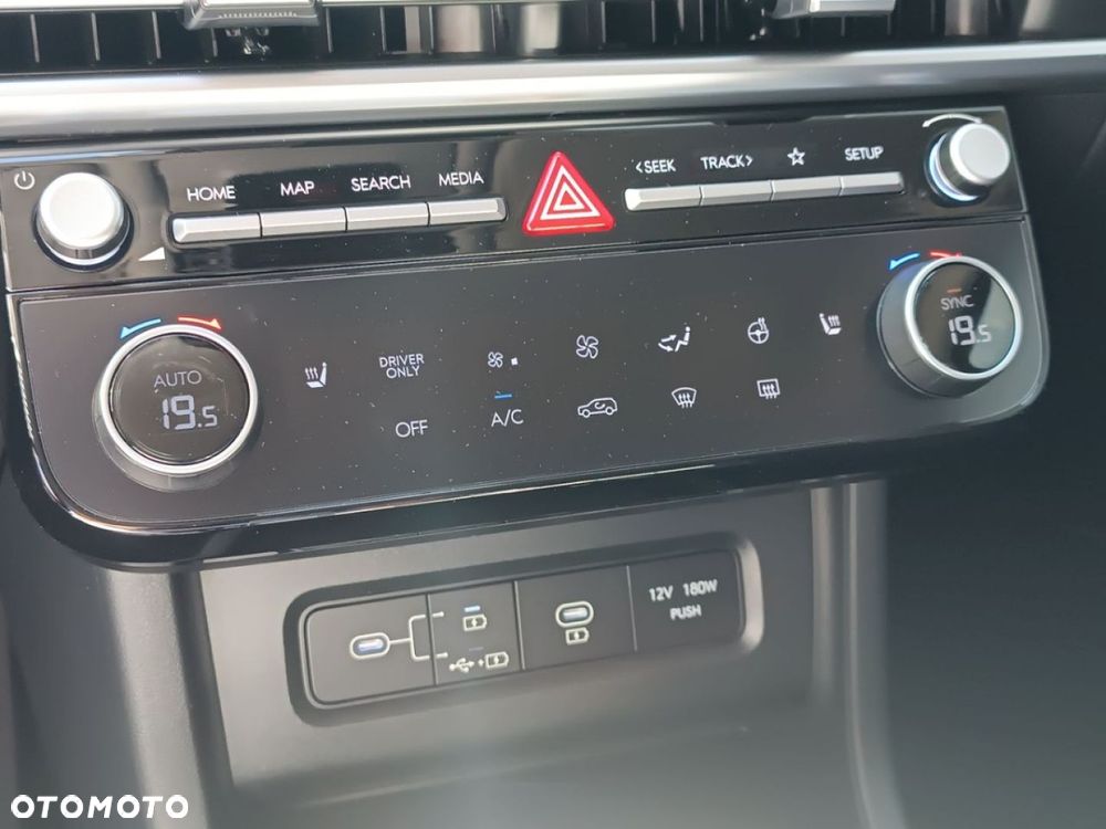 Hyundai Tucson 1.6 T-GDi HEV Executive 4WD - 31