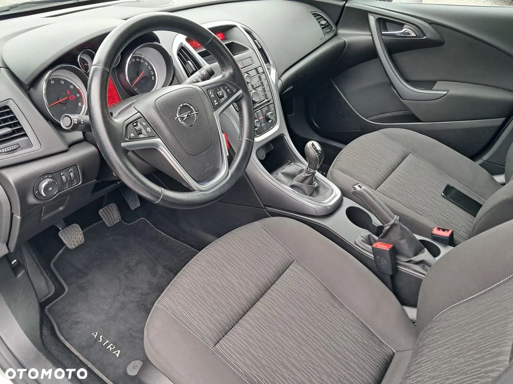 Opel Astra 1.6 Business EU6 - 11