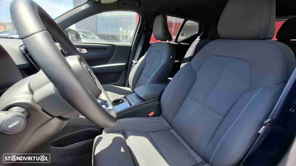 Volvo EX40 82 kWh Single Motor Extended Range Plus - 13
