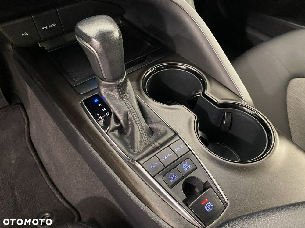 Toyota Camry 2.5 Hybrid Comfort CVT - 19