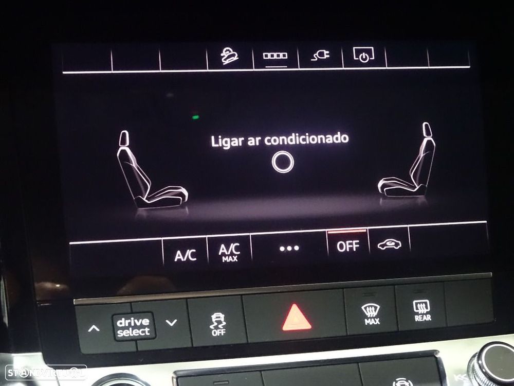 Audi Q8 e-Tron 55 quattro Advanced - 31